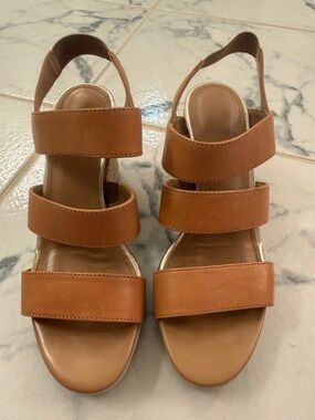 THE FLEXX Tan Three-Strap Slingback Sandals